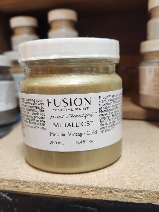 FUSION MINERAL PAINT- Metallics Vintage Gold