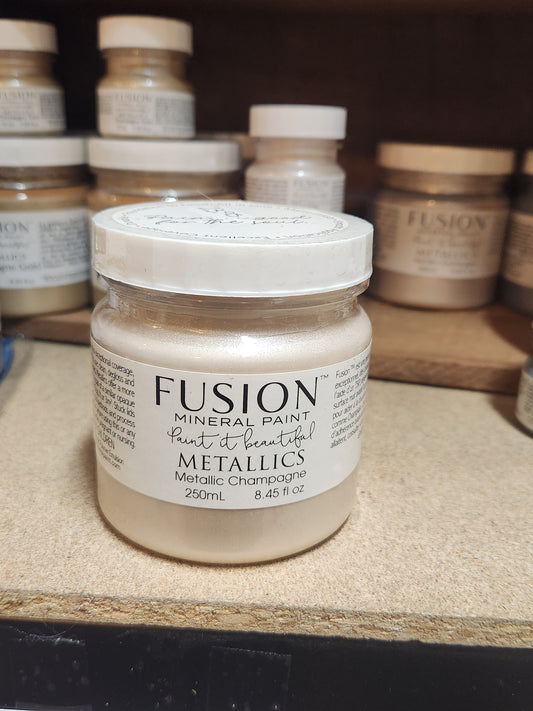 FUSION MINERAL PAINT- Metallics Champagne 250ml